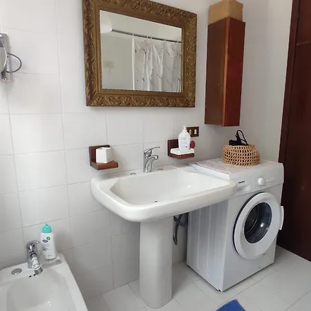 Casadolcelago Con Giardino Vista Parking Free Διαμέρισμα