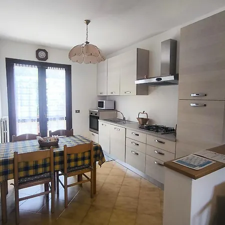 Casadolcelago Con Giardino Vista Parking Free